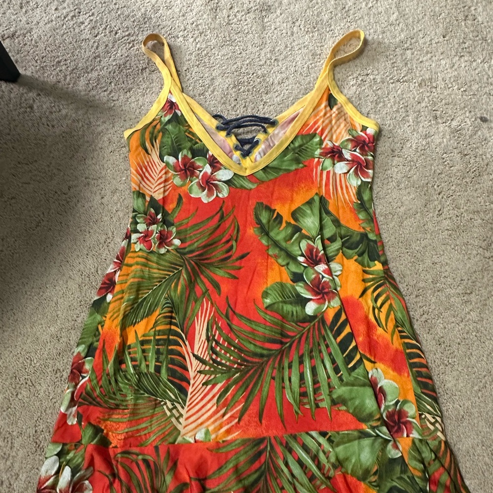 D&G VINTAGE Yellow and Pink Floral Beachwear - Picture 5 of 5